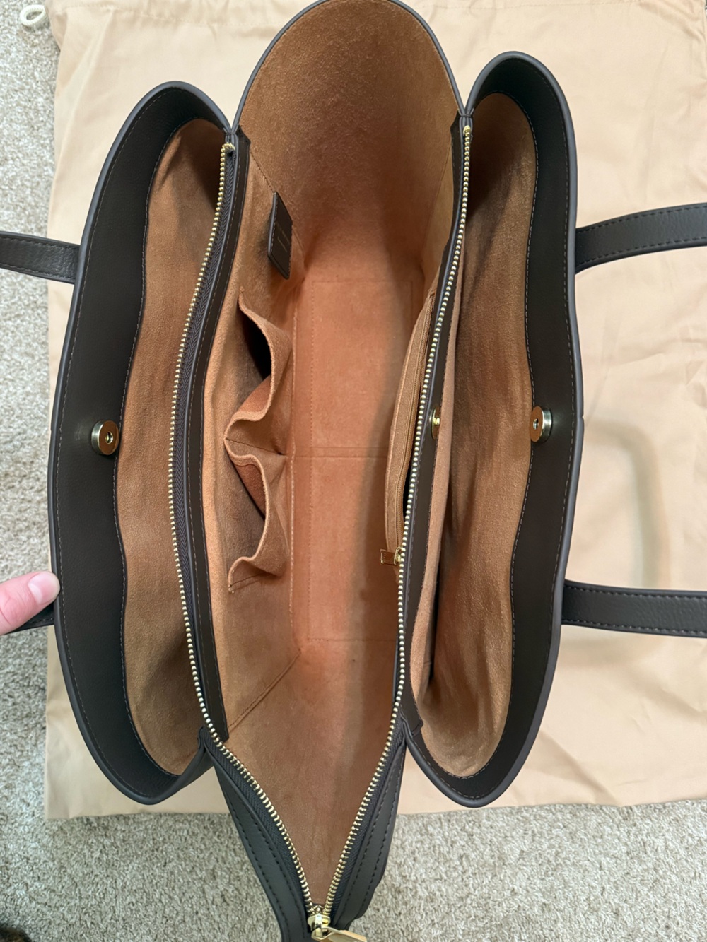 Freja Brown Vegan Leather Tote Bag - Structured Double-Compartment - Picture 5 of 6